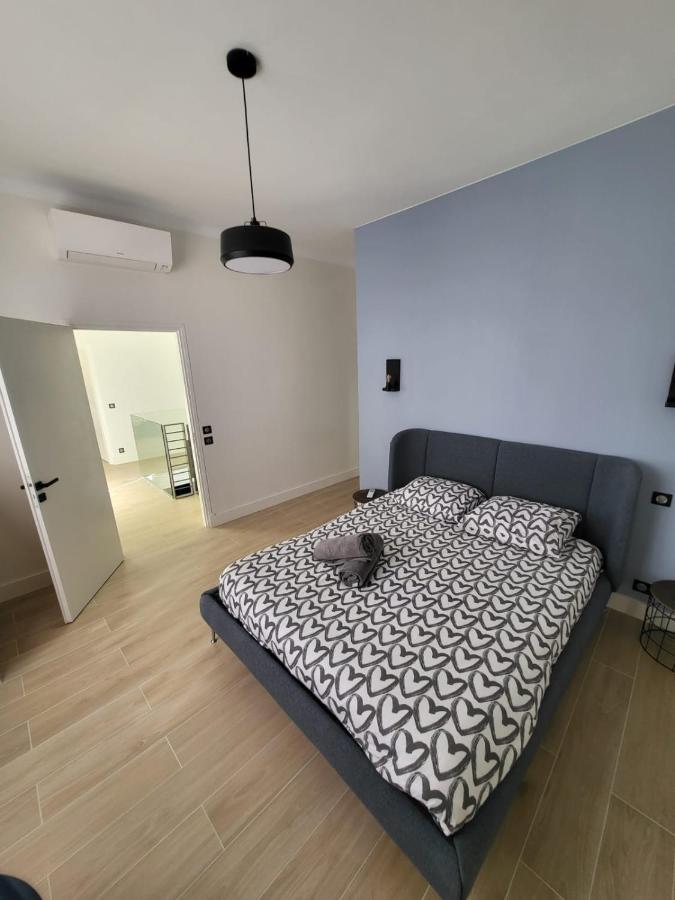 Bel Air - 240m2 - Freshly Completely Renovated - - Pool - No Party Allowed - No Bachelor-ette