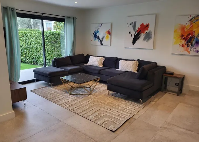 Villa Bel Air Cannes - 240M2 - Freshly Completely Renovated - Beach - Pool - No Party Allowed - No Bachelor-Ette Stay